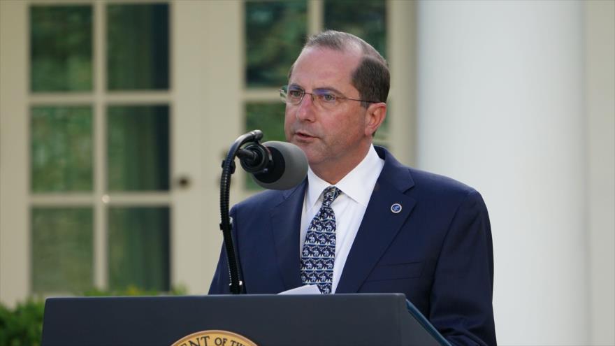 El secretario de Sanidad de EE.UU., Alex Azar, habla en una rueda de prensa en la Casa Blanca, 30 de marzo de 2020. (Foto: AFP)