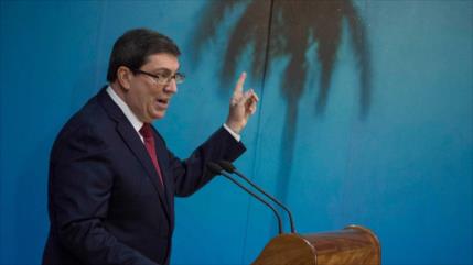 ‘EEUU acusa a médicos cubanos para distraer atención de su crisis’