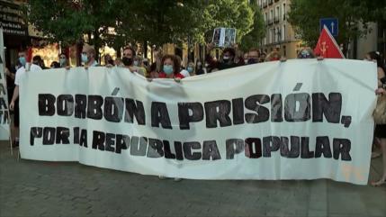 Cientos de madrileños protestan contra la monarquía española