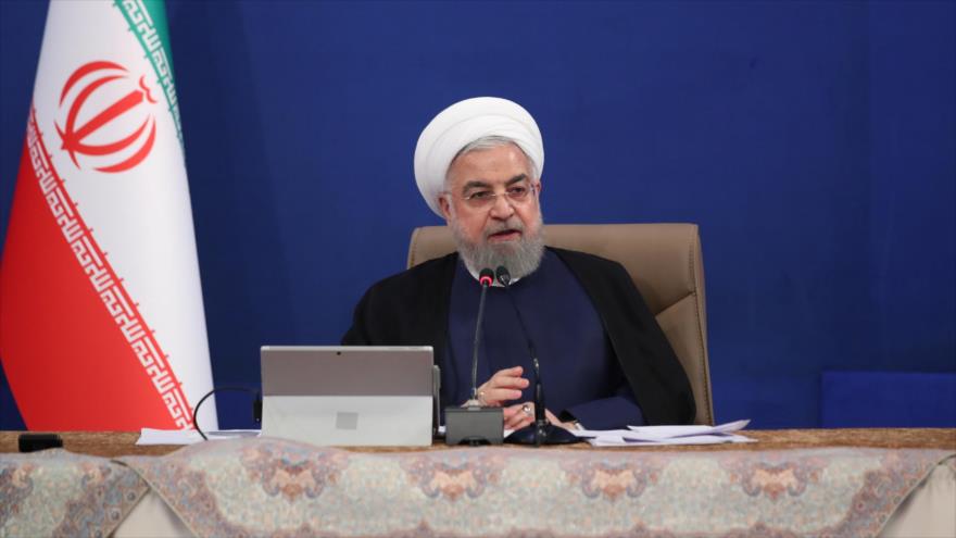 El presidente iraní, Hasan Rohani, en una reunión con miembros de su gabinete en Teherán (capital), 12 de agosto de 2020. (Foto: President.ir)