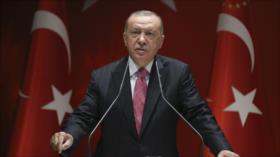 Erdogan acusa a Macron de intentos “colonialistas” en El Líbano