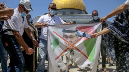 Vídeo: Traidores árabes alientan a Israel a seguir crímenes