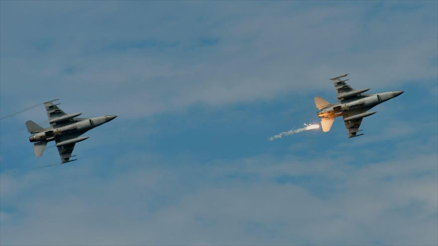 Dos cazas F-16 durante maniobras en Taiwán, 30 de mayo de 2019. (Foto: AFP)