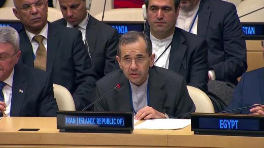 
El representante permanente de Irán ante la ONU, Mayid Tajt Ravanchi.
