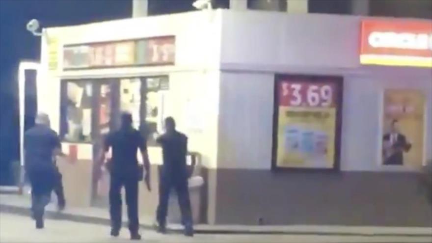 Vídeo: Afroamericano muere por 11 disparos de Policía de EEUU