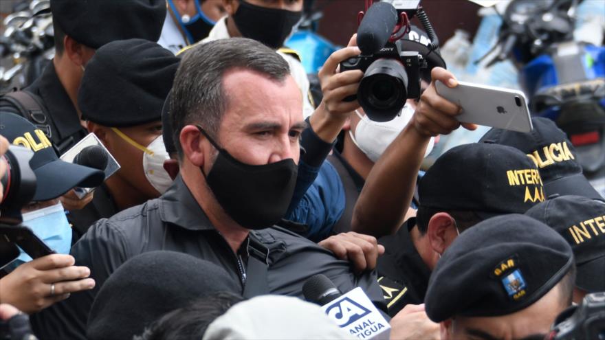 Sinibaldi acusado en 5 casos de corrupción en Guatemala