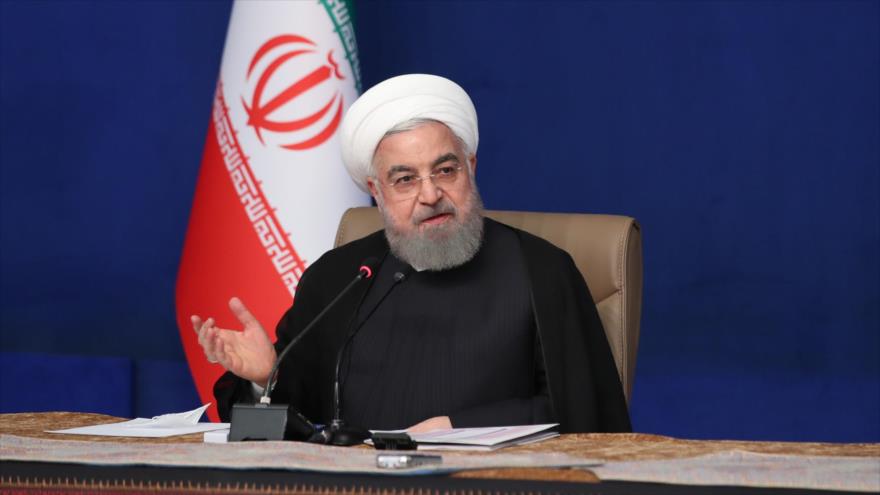 El presidente de Irán, Hasan Rohani, habla en una reunión en Teherán, capital persa, 25 de agosto de 2020. (Foto: president.ir)