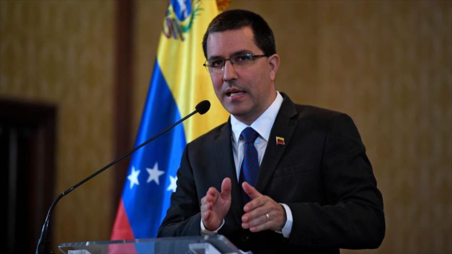 El ministro de Relaciones Exteriores de Venezuela, Jorge Arreaza, durante una conferencia de prensa en Caracas, 6 de agosto de 2019. (Foto: AFP)