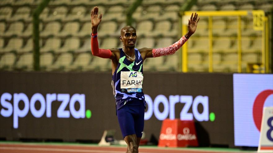 Mo Farah, británico de origen somalí, bate el récord mundial de la hora en la Diamond League de Bruselas (Bélgica), 4 de septiembre de 2020. (Foto: AFP)