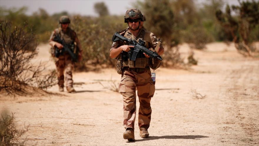 Ataque con bomba en Malí deja dos militares franceses muertos | HISPANTV