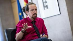 Podemos: Sólo los retrógrados defienden a la monarquía española