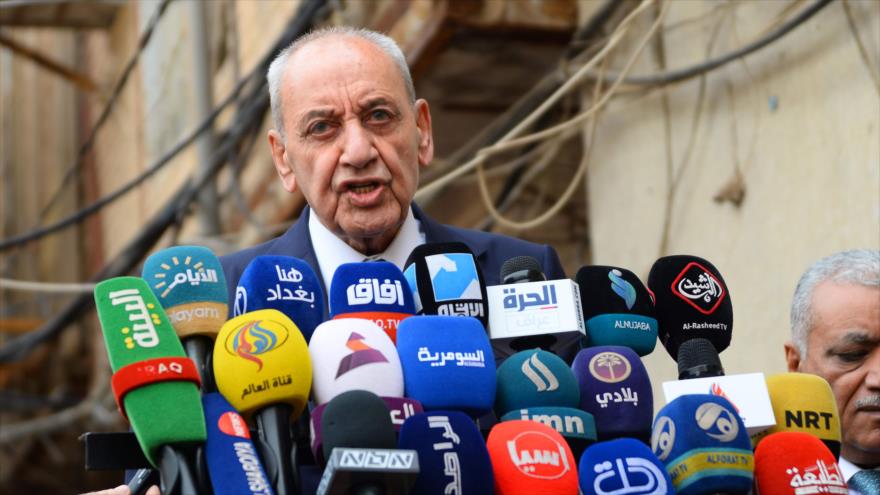 El presidente del Parlamento libanés, Nabih Berri, habla con la prensa, 1 de abril de 2019. (Foto: AFP)