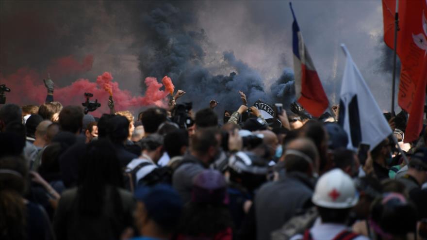 Los chalecos amarillos vuelven a las calles en Francia