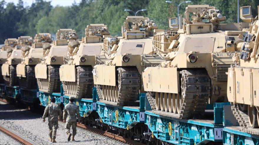 Los tanques Abrams del Ejército de EE.UU. en la estación de tren de Mockava en Lituania, 5 de septiembre de 2020. (Foto: AFP)