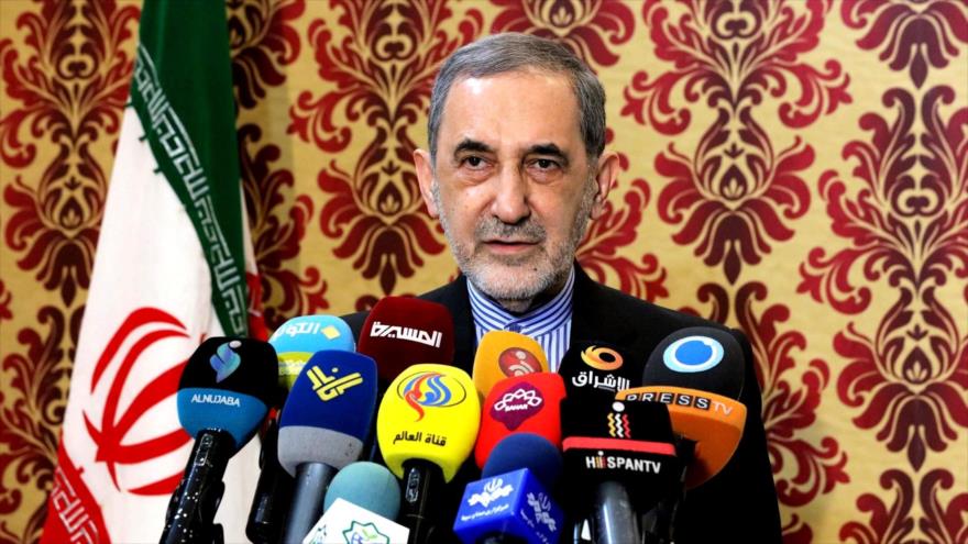 Ali Akbar Velayati, asesor para Asuntos Internacionales del Líder de la Revolución Islámcia de Irán, el ayatolá Seyed Ali Jamenei. 
