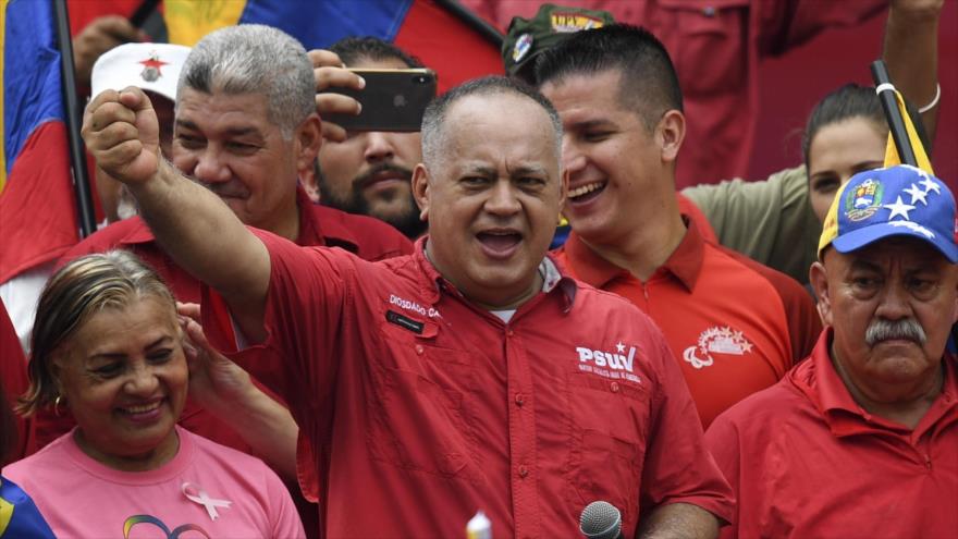 El presidente de la Asamblea Nacional Constituyente (ANC) de Venezuela, Diosdado Cabello (centro), en un acto en repudio del imperialismo.