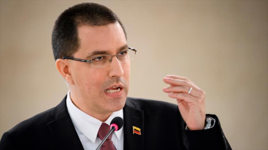 El canciller de Venezuela, Jorge Arreaza, habla en la sesión anual del Consejo de Derechos Humanos de la ONU en Ginebra, 25 de febrero de 2020.