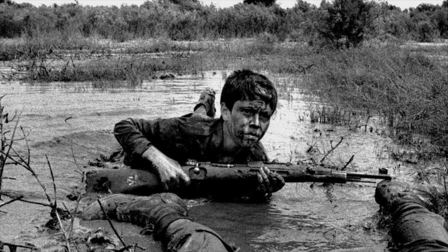 Irán rememora aniversario de la guerra impuesta por Irak 
