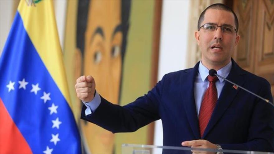 El canciller venezolano, Jorge Arreaza, ofrece un discurso en Caracas (capital), 4 de enero de 2019.
