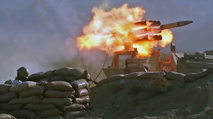 El Ejército de Irán dispara misiles durante las maniobras ‘Zolphaghar 99’ en el golfo de Omán (sur), 8 de septiembre de 2020. (Foto: Reuters)