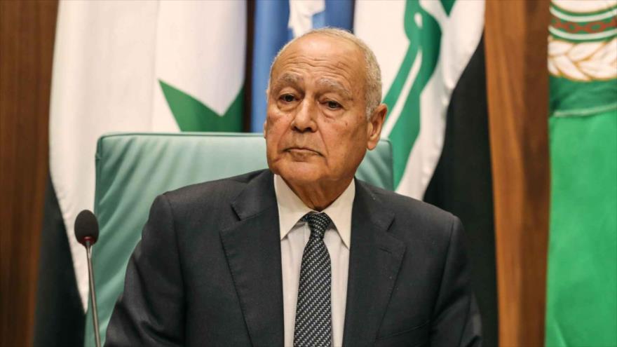 El secretario general de la Liga Árabe, Ahmed Aboul Gheit, en una reunión del organismo en El Cairo, capital egipcia, 4 de marzo de 2020. (Foto: AFP)