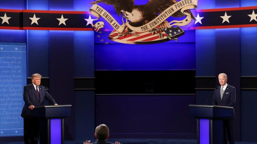 El presidente de EE.UU., Donald Trump (izq.), y su rival demócrata, Joe Biden, en el primer debate presidencial, Ohio 29 de septiembre de 2020.