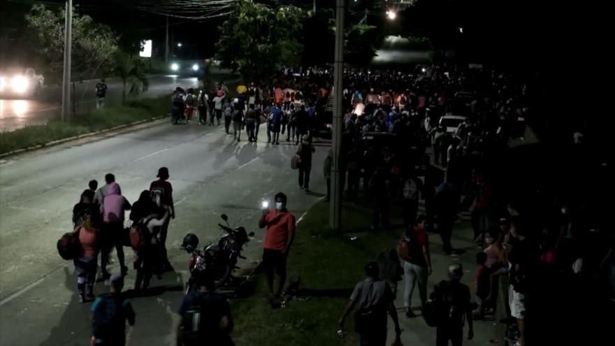 Caravana de migrantes avanza pese a restricciones 