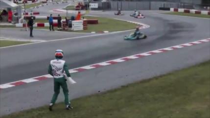 Vídeo: piloto le arroja su parachoques a otro en mundial de karting