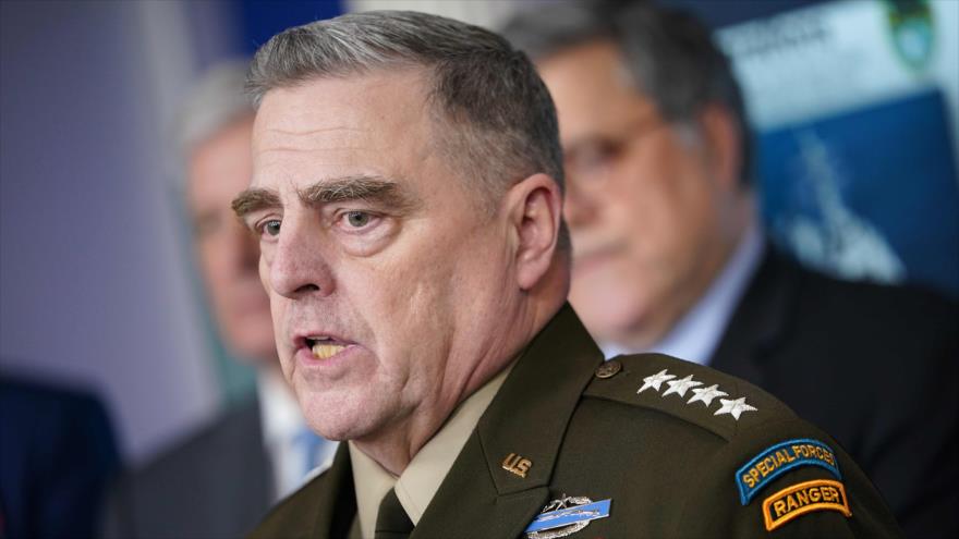 El jefe del Estado Mayor de EE.UU., Mark Milley, durante una rueda de prensa en la Casa Blanca, Washington, 1 de abril de 2020. (Foto: AFP)