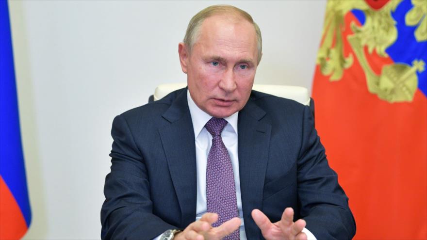 El presidente ruso, Vladimir Putin, en reunión por videoconferencia con líderes de Duma Estatal, en afueras de Moscú, 6 de octubre de 2020. (Foto: AFP)