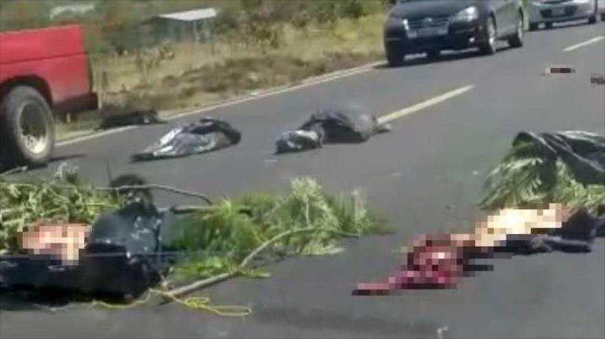 El cuerpo de excandidato a alcalde Jesús Tinajero a la altura de la comunidad de El Sarampión.