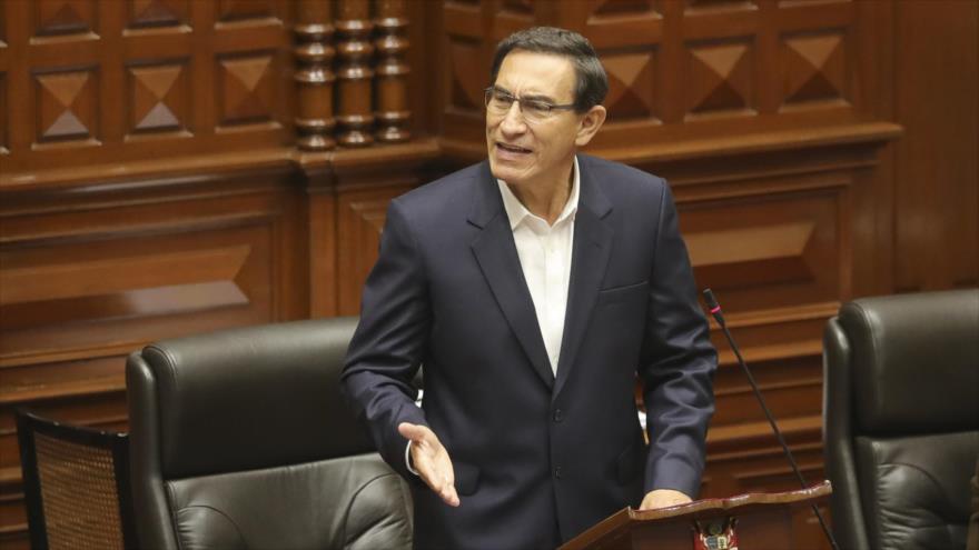 El presidente peruano, Martín Vizcarra, en una sesión del Congreso de Perú, Lima (capital), 18 de septiembre de 2020. (Foto: Reuters)