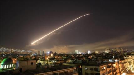 Vídeo: Defensa antiaérea siria repele agresión israelí en Damasco