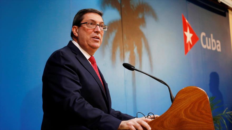 El canciller cubano, Bruno Rodríguez, habla con la prensa en La Habana, la capital, 19 de febrero de 2019. (Foto: Reuters)