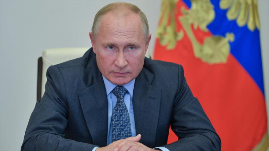 El presidente ruso, Vladimir Putin, en una reunión virtual con autoridades del país, 8 de octubre de 2020. (Foto: AFP)

