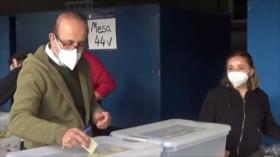 Chilenos votan en plebiscito histórico cambiar la Constitución