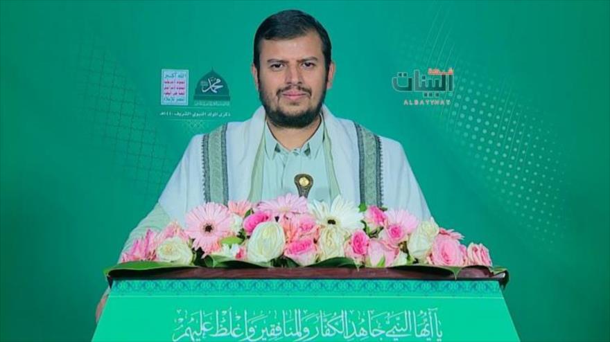 El líder del movimiento popular yemení Ansarolá, Abdulmalik al-Houthi, ofrece un discurso televisivo desde Saná, la capital de Yemen, 27 de octubre de 2020.