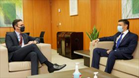 Opositor prófugo venezolano se reúne en España con Sánchez