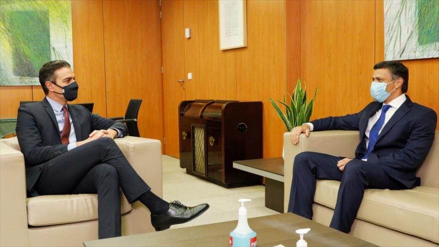 El opositor venezolano Leopoldo López (dcha.) y el presidente del Gobierno español, Pedro Sánchez, se reúnen en Madrid (capital de España), 27 de octubre de 2020.