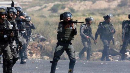 Fuerzas israelíes tirotean a 3 jóvenes palestinos en Cisjordania 
