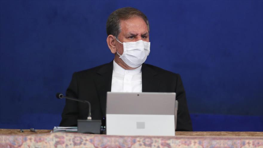 El vicepresidente primero iraní, Eshaq Yahanguiri, durante una reunión de Gabinete en Teherán (capital), 28 de octubre de 2020. (Foto: President.ir)