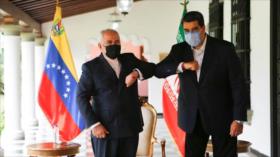 Vídeo: Maduro da una cálida bienvenida al canciller de Irán