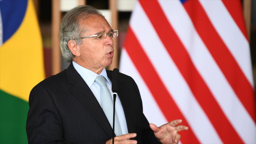 El ministro de Economía brasileño, Paulo Guedes, ofrece un discurso en el Palacio del Planalto, Brasilia (capital), 20 de octubre de 2020. (Foto: AFP)