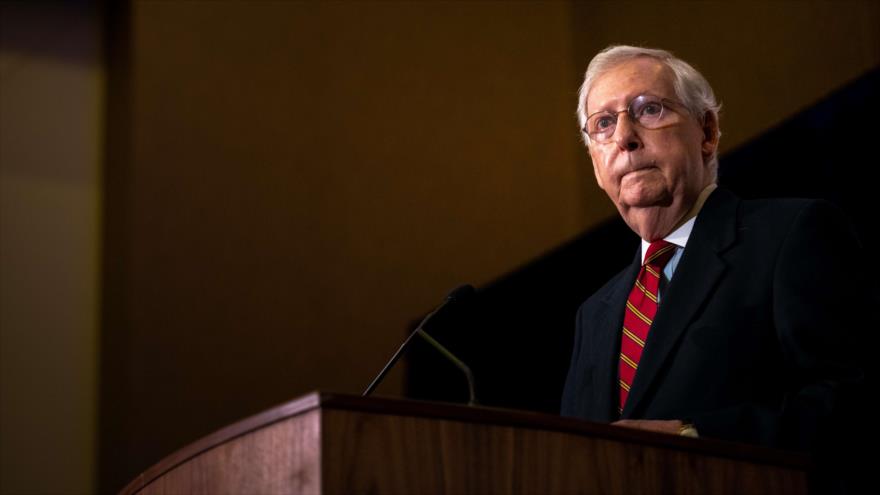 El líder de la mayoría del Senado, Mitch McConnell, pronuncia un discurso en el estado de Kentucky, EE.UU., 4 de noviembre de 2020. (Foto: AFP)