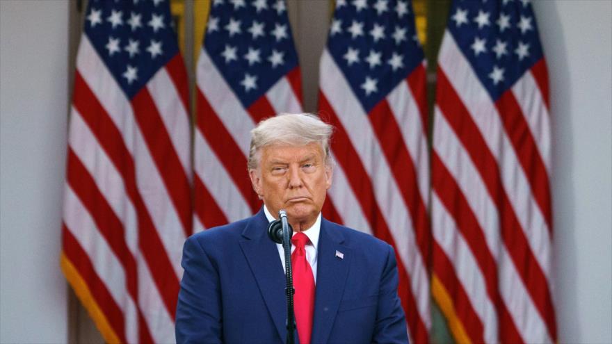 El presidente saliente de EE.UU., Donald Trump, ofrece un discurso en los jardines de la Casa Blanca, en Washington D.C., el 13 de noviembre de 2020. (Foto: AFP)