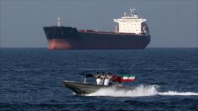 Irán captura petrolero extranjero en Golfo Pérsico por contrabando 
