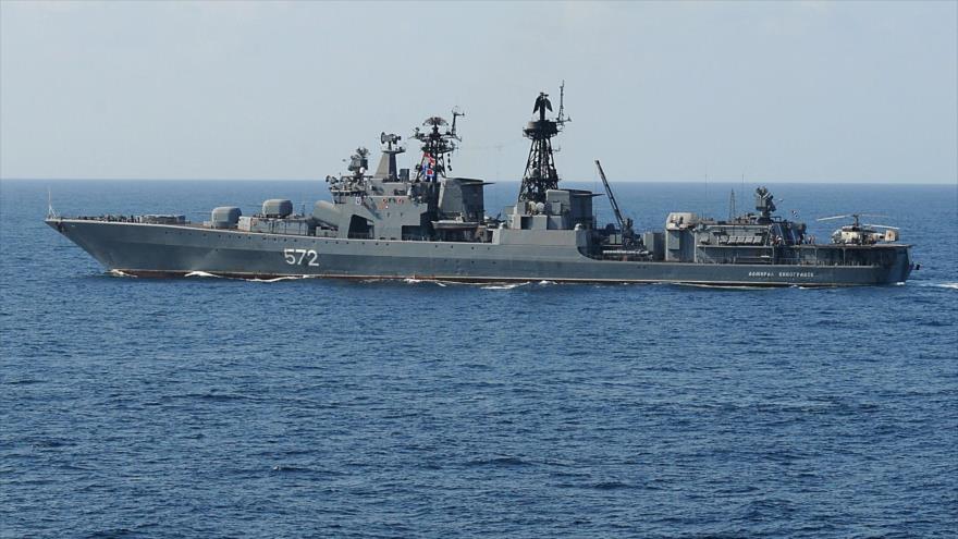 El buque antisubmarinos Admiral Vinogradov de Rusia.