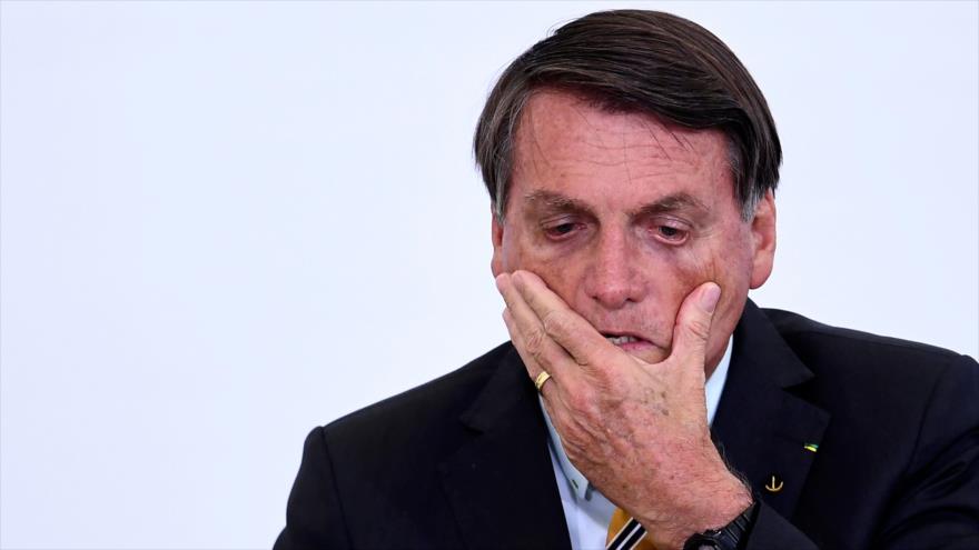 Un error expone datos de Bolsonaro y millones de pacientes en Brasil | HISPANTV