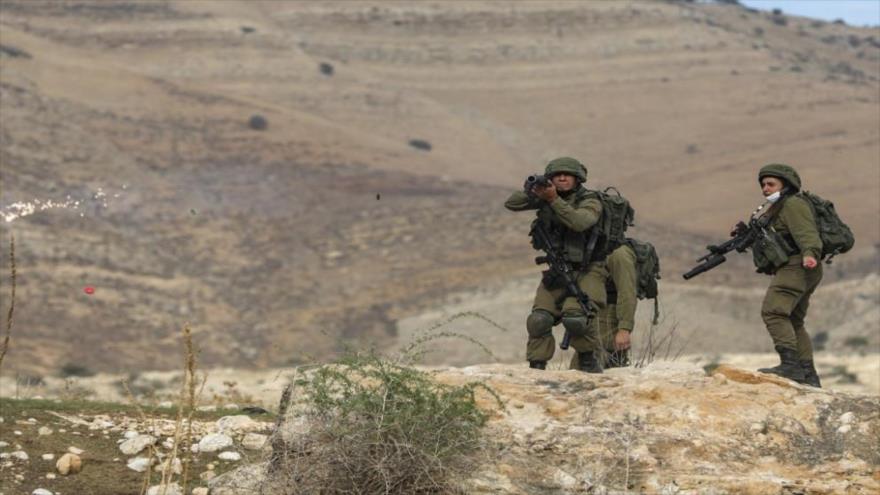 Soldados israelíes desplegados en la Cisjordania ocupada, 21 de octubre de 2020. (Foto: AFP)