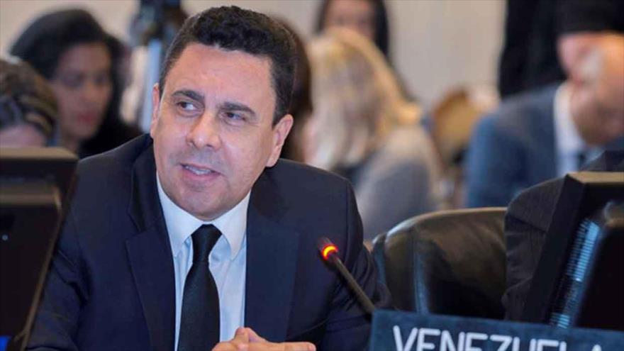  El embajador de Venezuela ante la Organización de las Naciones Unidas (ONU), Samuel Moncada, ofrece un discurso ante la AGNU en Nueva York.